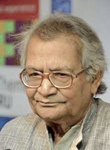 “বর্ষায় ভেসে গেল কেয়া পাতার নৌকা”(প্রফুল্ল রায়ের প্রতি শ্রদ্ধাঞ্জলি)…।
