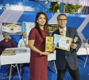 “Achiever’s Excellence Award” won by event manager Angela Raha from Hello Kolkata… 