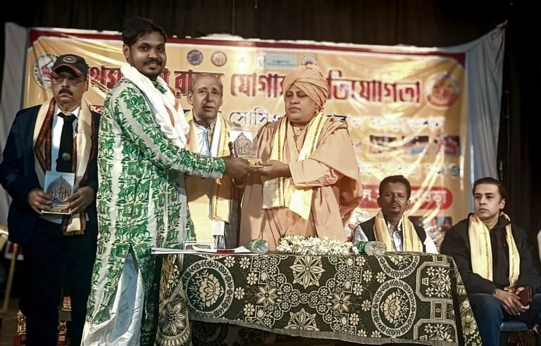 রাজ্যব্যাপী যোগ প্রতিযোগিতায় সাড়া ফেলল হাওড়া জেলা, রামগোপাল মঞ্চে যোগচর্চার মহোৎসব….।