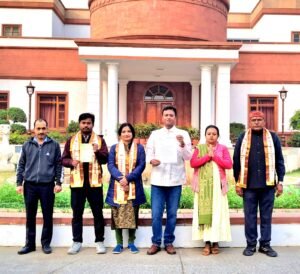 বাবরি মসজিদের তীব্র বিরোধিতা করে রাষ্ট্রপতির কাছে অভিযোগপত্র হিন্দুমহাসভার….।