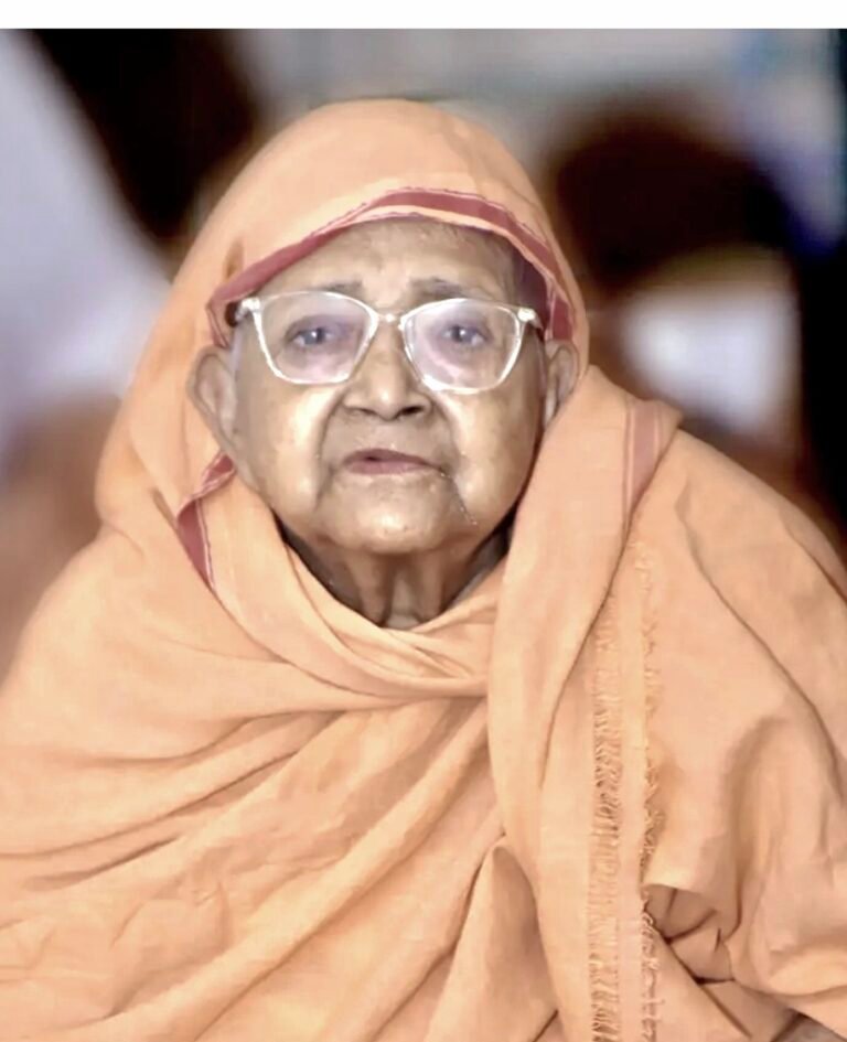 সন্ন্যাসিনী দিব্যমাতাজী রামকৃষ্ণলোকে চলে গেলেন…।