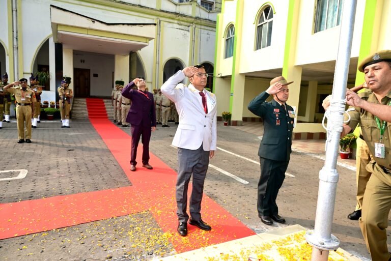 কাশীপুরে গান অ্যান্ড শেল ফ্যাক্টরি, ৭৭তম প্রজাতন্ত্র দিবস পালন করলো…।