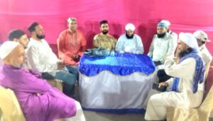 বেলুড়ে ঐক্য ও আধ্যাত্মিকতার অপূর্ব নজির: হামজা অ্যাপার্টমেন্টে জমকালো ইফতার মাহফিল…।