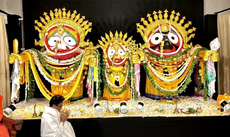 Spiritual Evening at Urbana: Jagannath Mahotsav & Discourse by Puri Temple Chief Servitor Sri Sri Daitapati Bhabani Das Maharaj Ji….